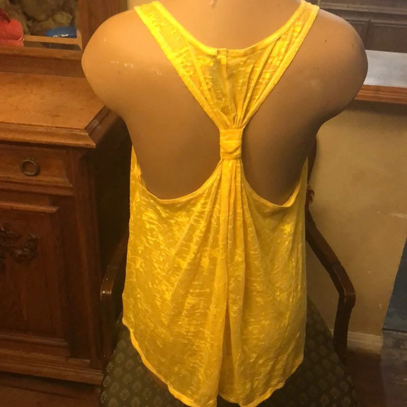 Jessica Simpson Abebe Tank ASO Elena Gilbert - Picture 5 of 5